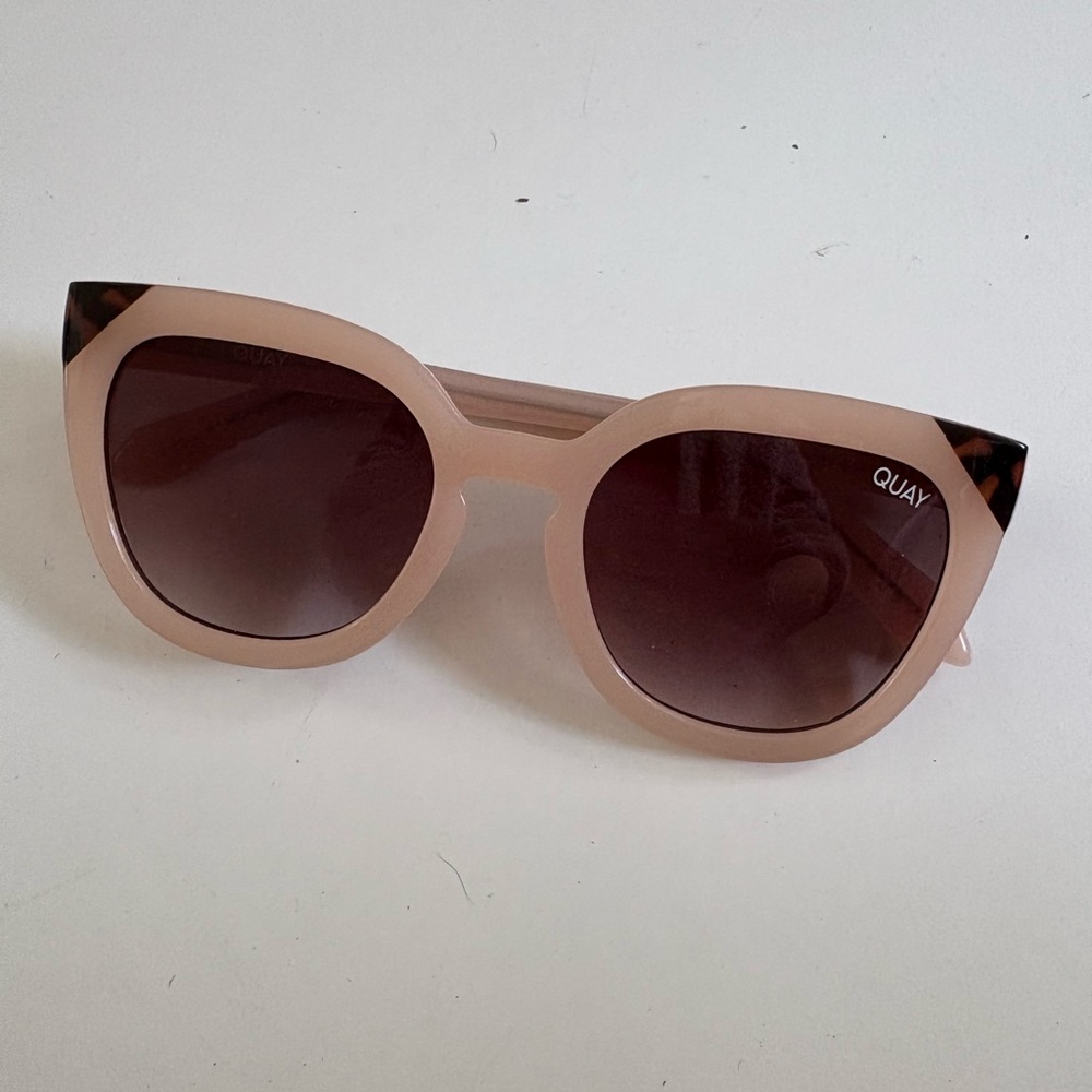 Quay Australia Cream and Black Oversized Sunglasses